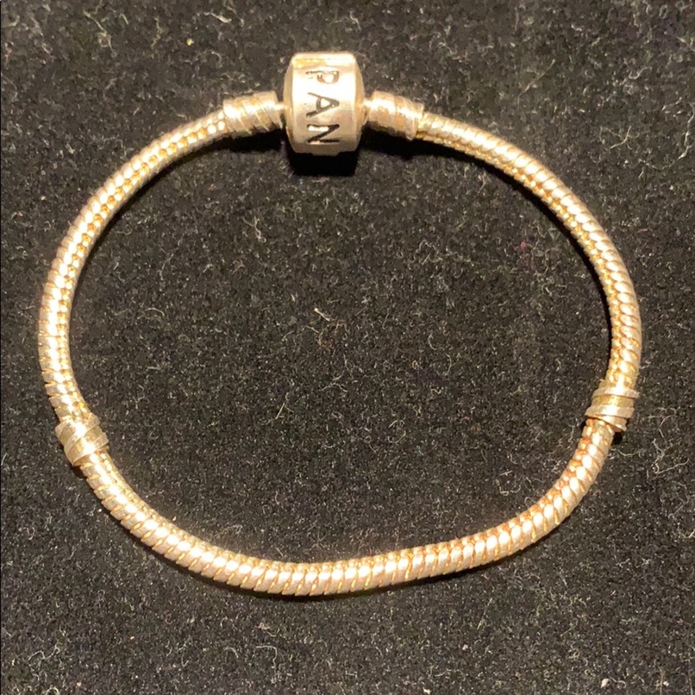 NWOT PANDORA Sterling Silver base bracelet